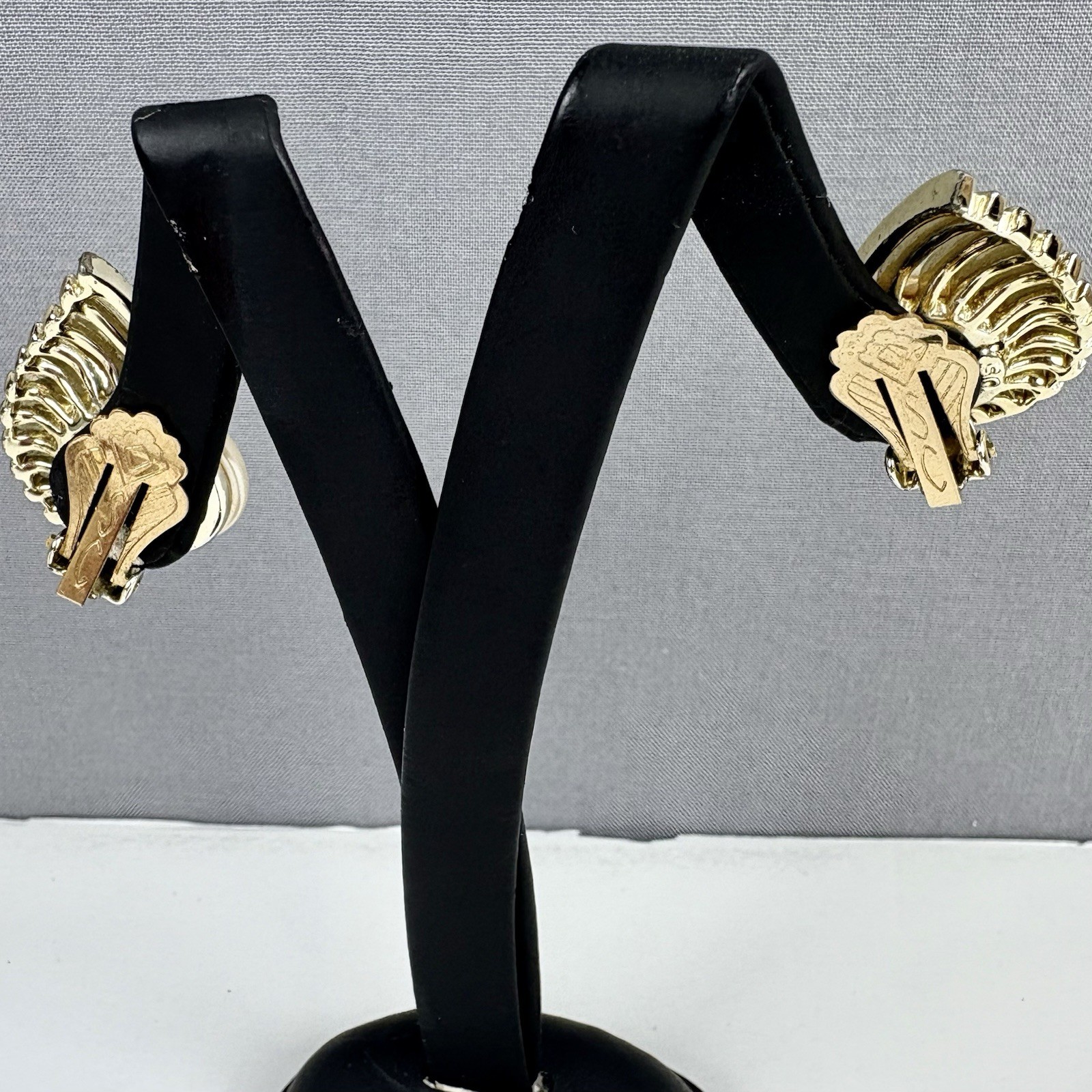 Vintage Sarah Coventry Wings Of Flight Faux Pearl Clip Earrings