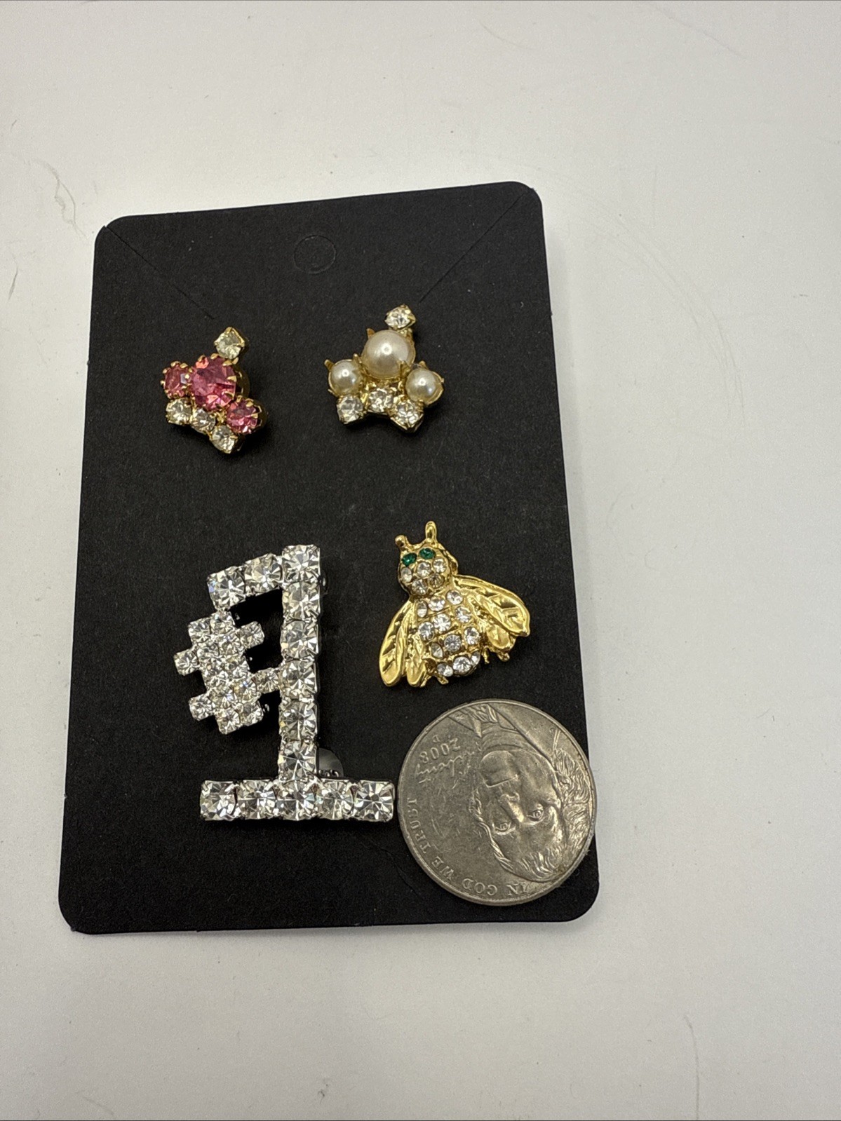 Vintage Lot Mary Kay Gold Tone Brooches Pins Awards Sales Crowns 17 Pieces