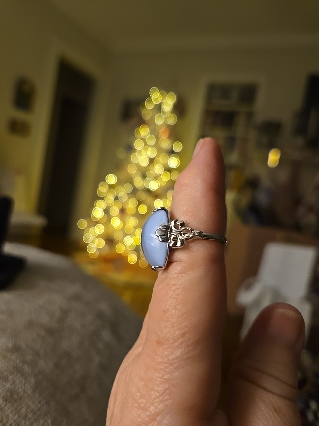 Avon Victorian Splendour Blue Moonstone RING size 7 Nickel Free Silver Tone VTG