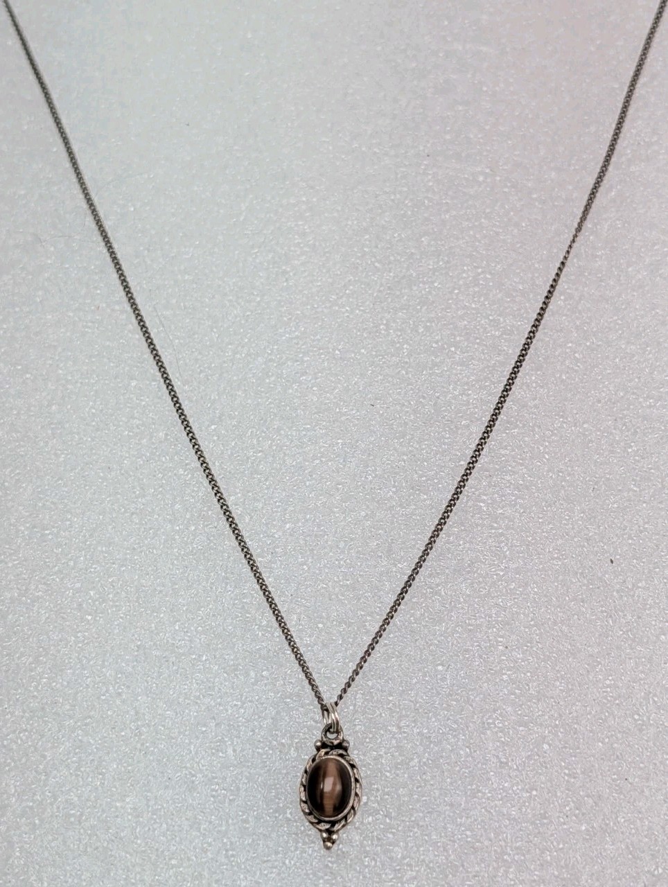 Dainty Vintage Sterling Silver 925 Tiger’s Eye Pendant Necklace