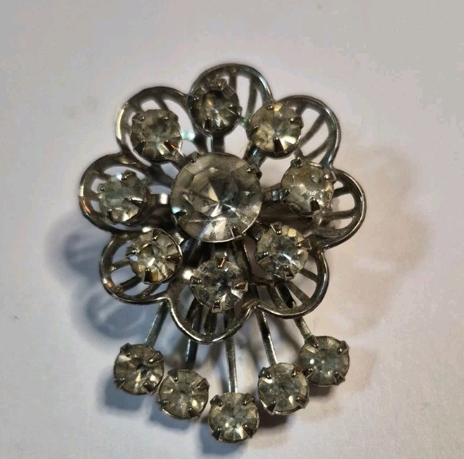 Vintage Prong Set Clear Rhinestone Spiral Flower Silver Tone Pin Brooch