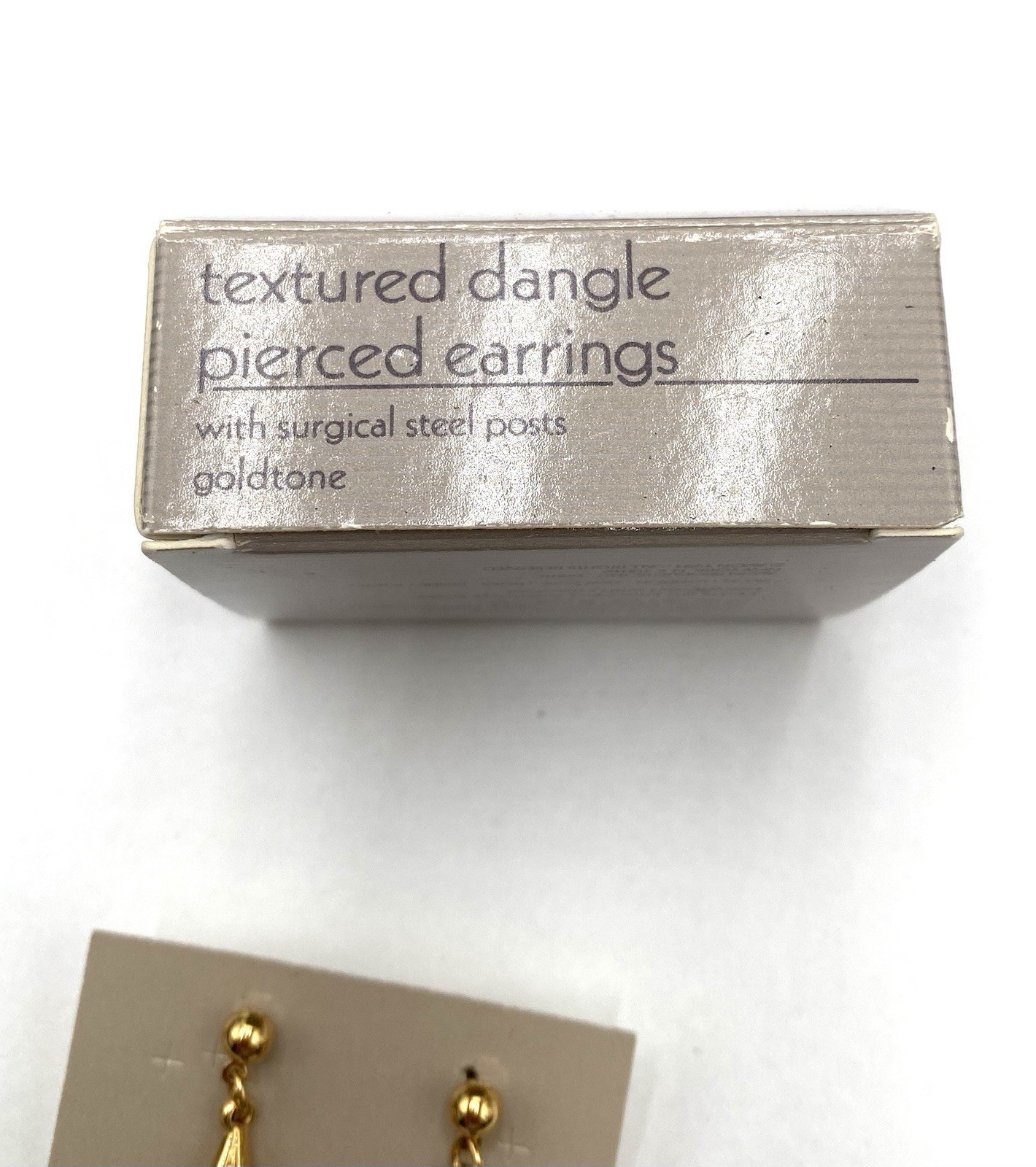 Vintage Avon Gold Tone Textured Long Pointed Dangle Drop Pierced Earrings Modern