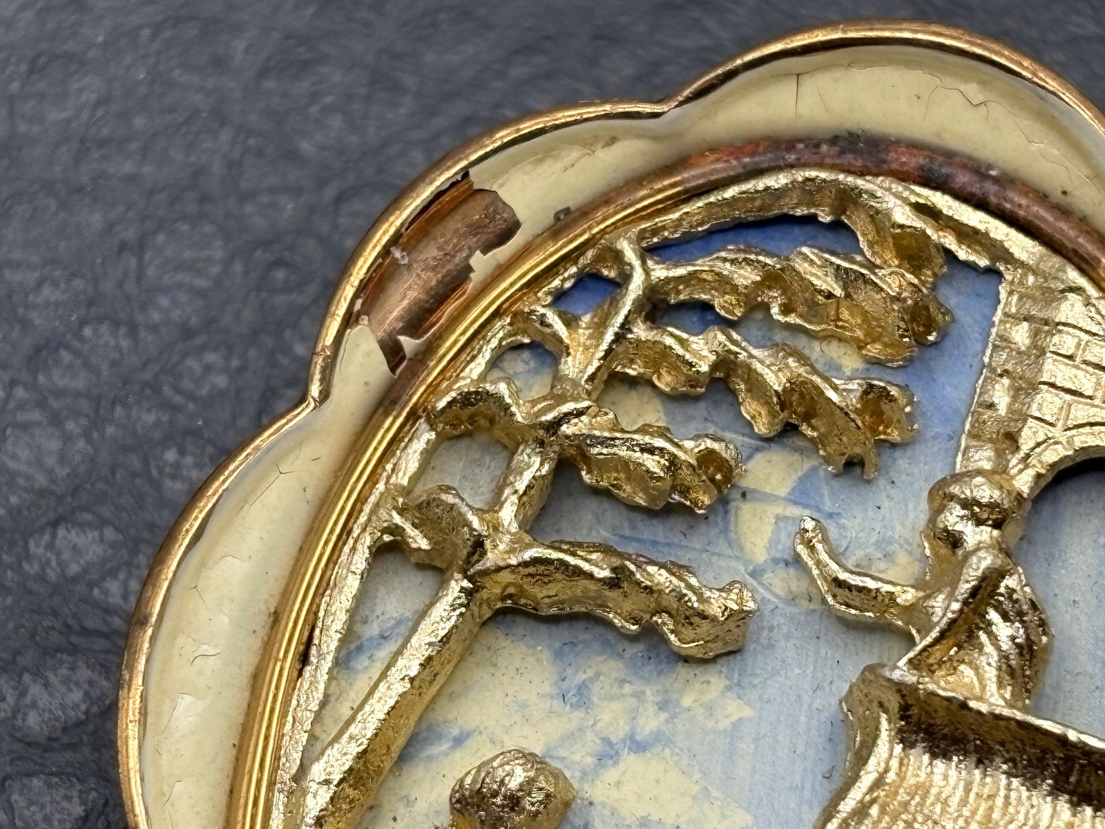 Vintage TLM Thomas L Mott Gold Tone Cameo Brooch Pendant Pin Pastoral Scene READ