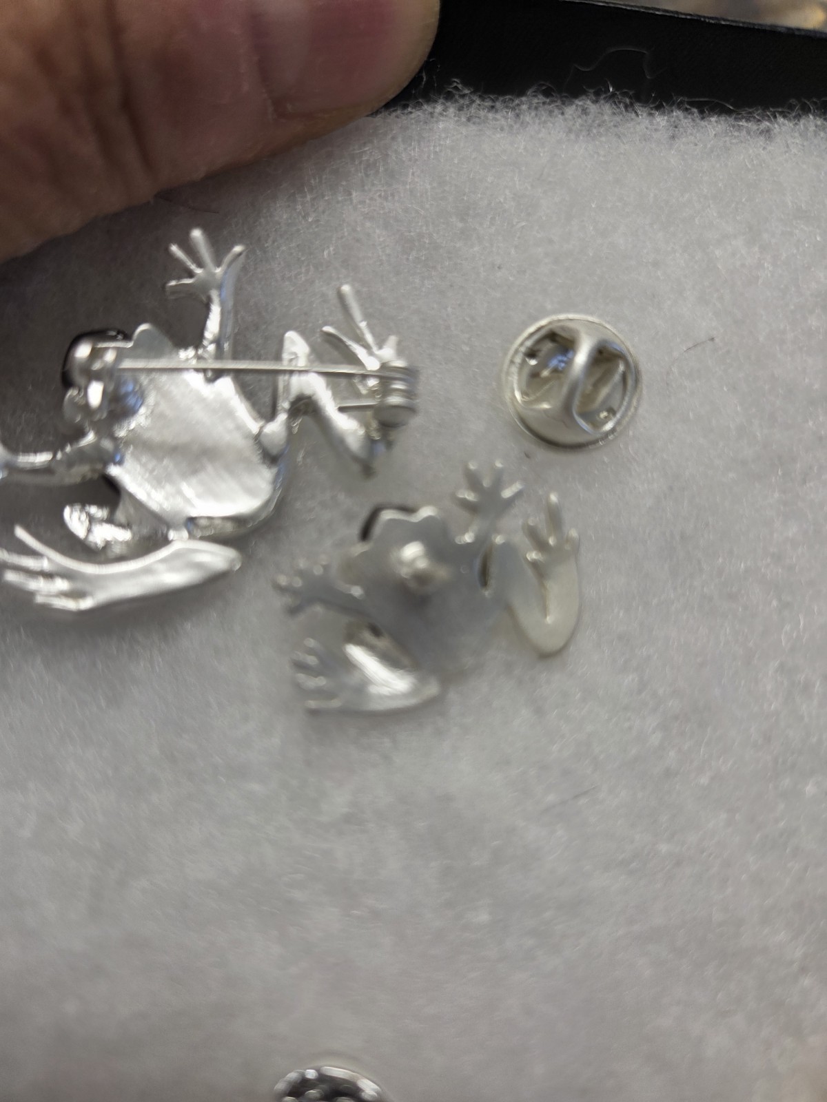 Vtg silver tone grayish resin Frog combo Pins