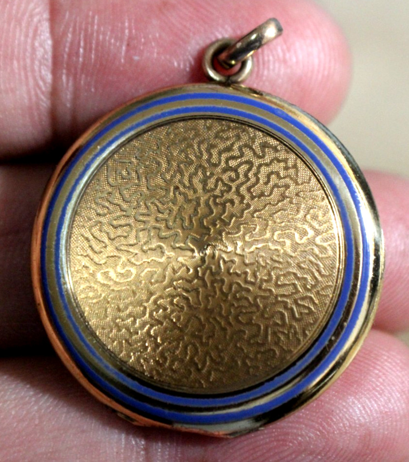 Wonderful Gold Filled ‘NAPOLEON’ Elgin American Double Photo Locket Pendant