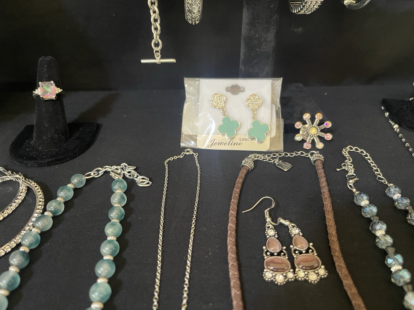 Vintage To Now Estate Lot Silver tone Jewelry Necklace Bracelet Earrings Ring