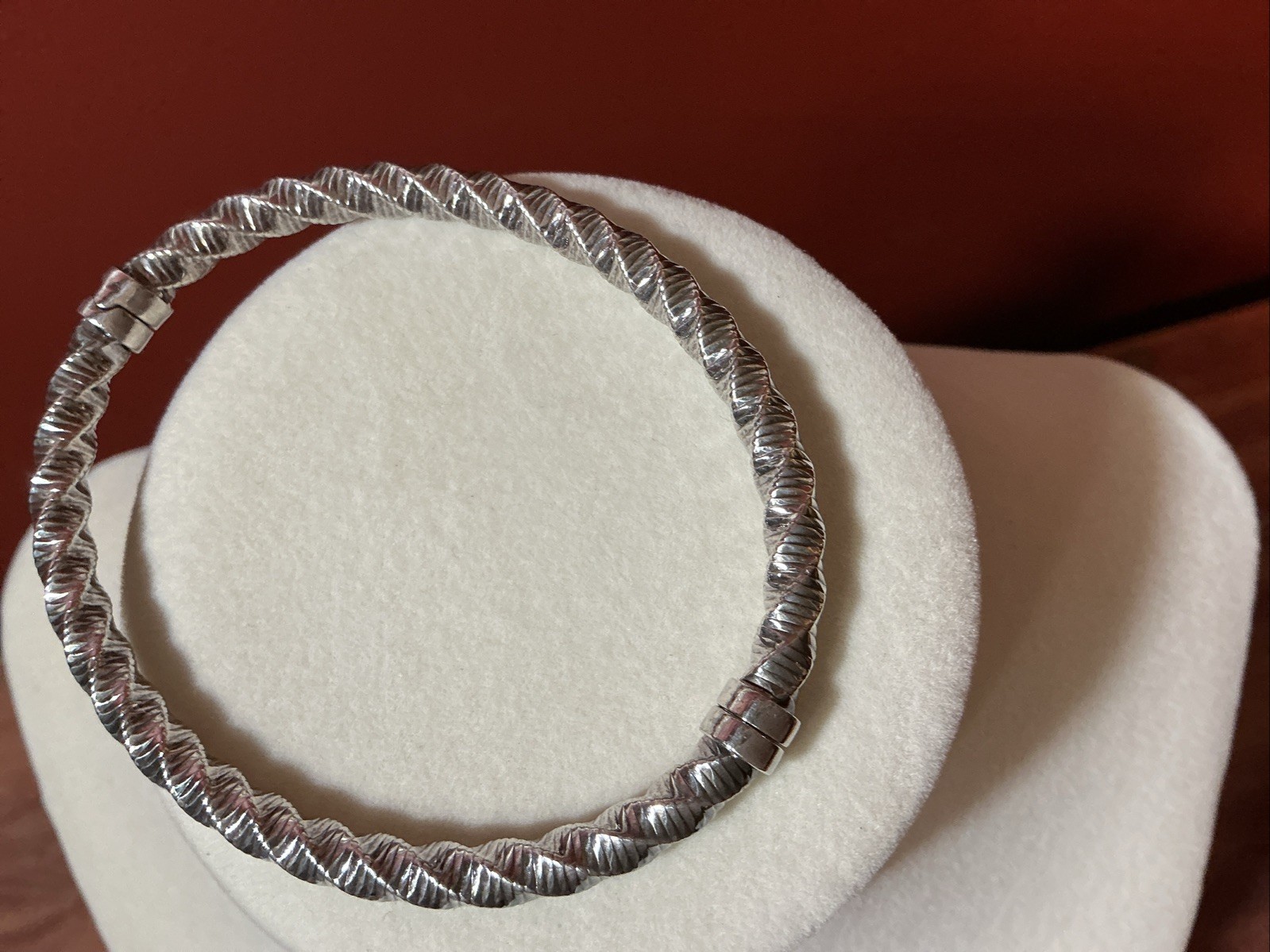 Vintage 950 Silver Milor Italy Twist Hinged Bangle Bracelet 7″