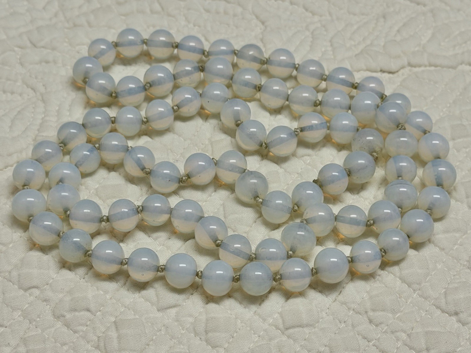 VINTAGE OPALITE OR OPALINE OPALESCENT GLASS BEAD NECKLACE HAND KNOTTED 26”