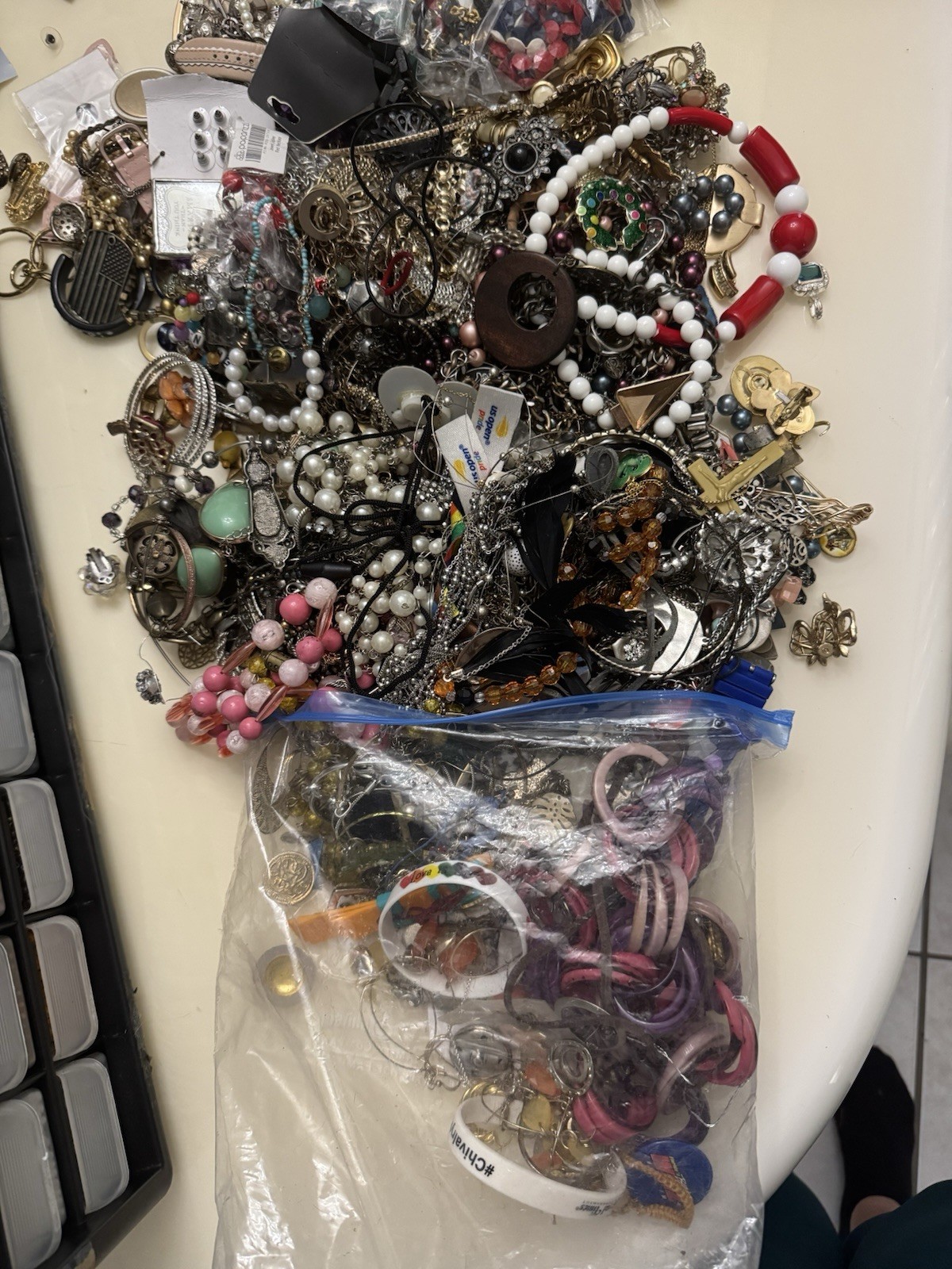 Huge 10 lbs Lot + vintage + Modern jewelry + Craft pieces + Harvest + DIY