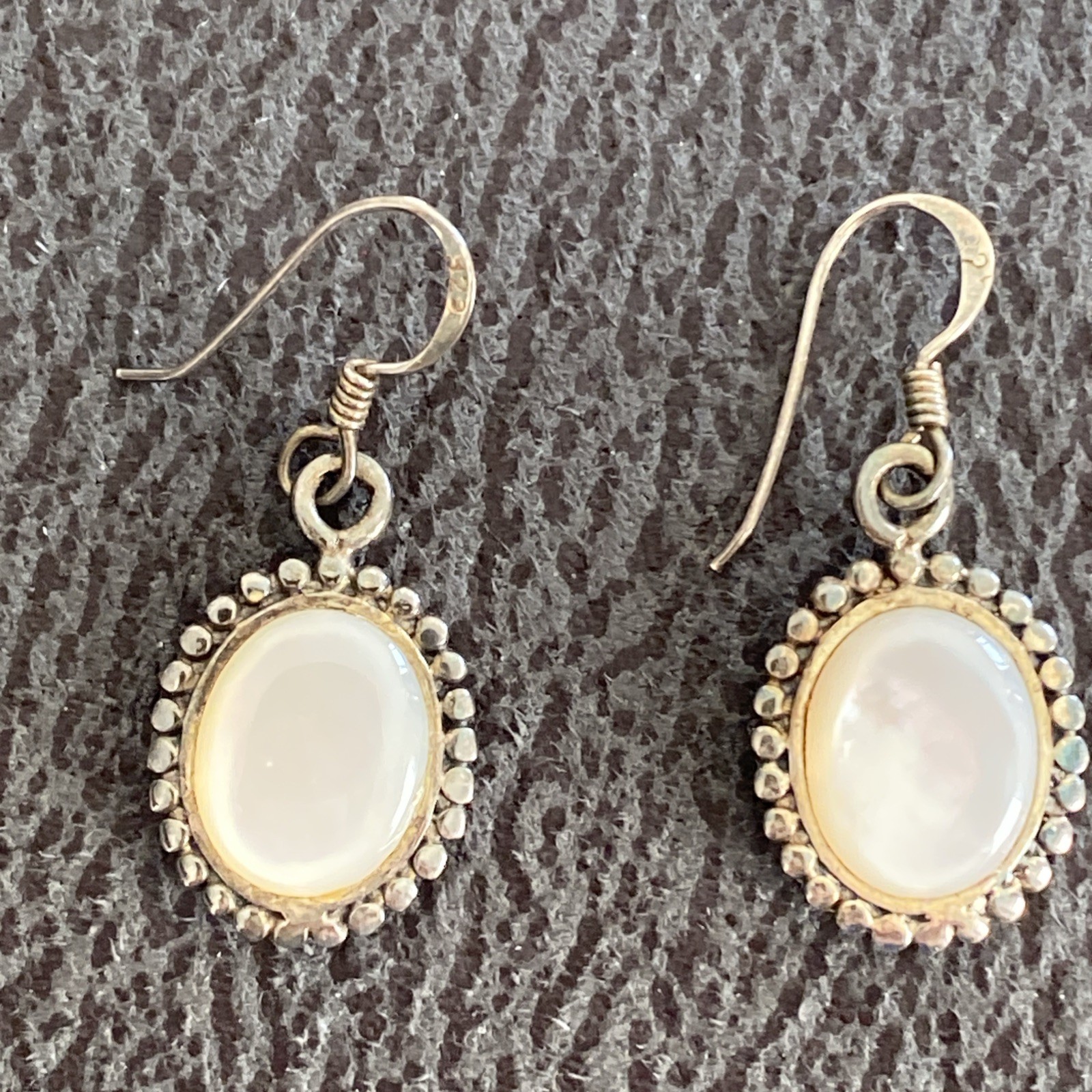925 Sterling Silver Mother Of Pearl Silver Tone Vintage Earrings Fish Hook