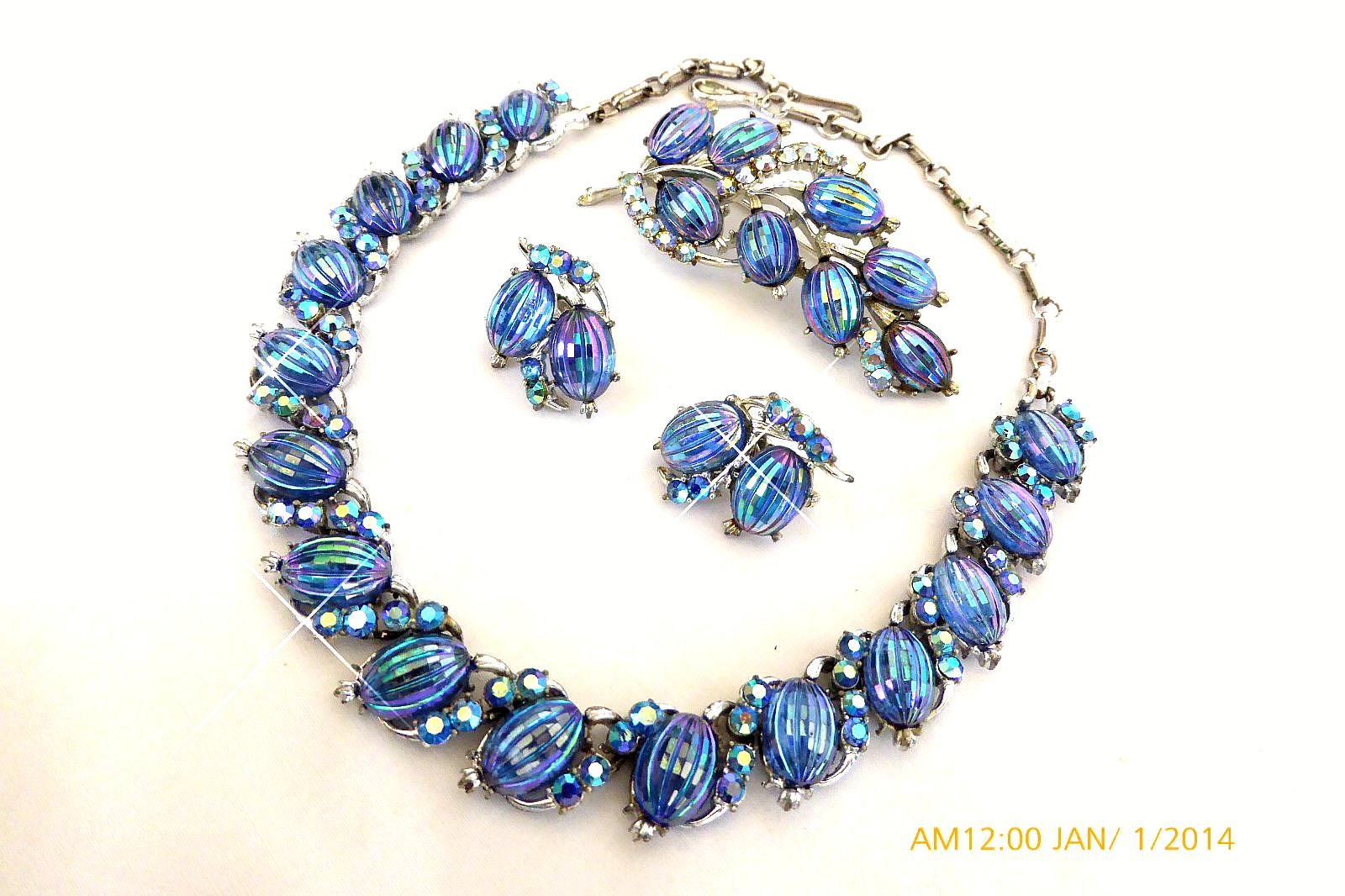 RARE VTG CORO BLUE RIBBED AB GLASS RHINESTONE NECKLACE BROOCH EARRINGS SET