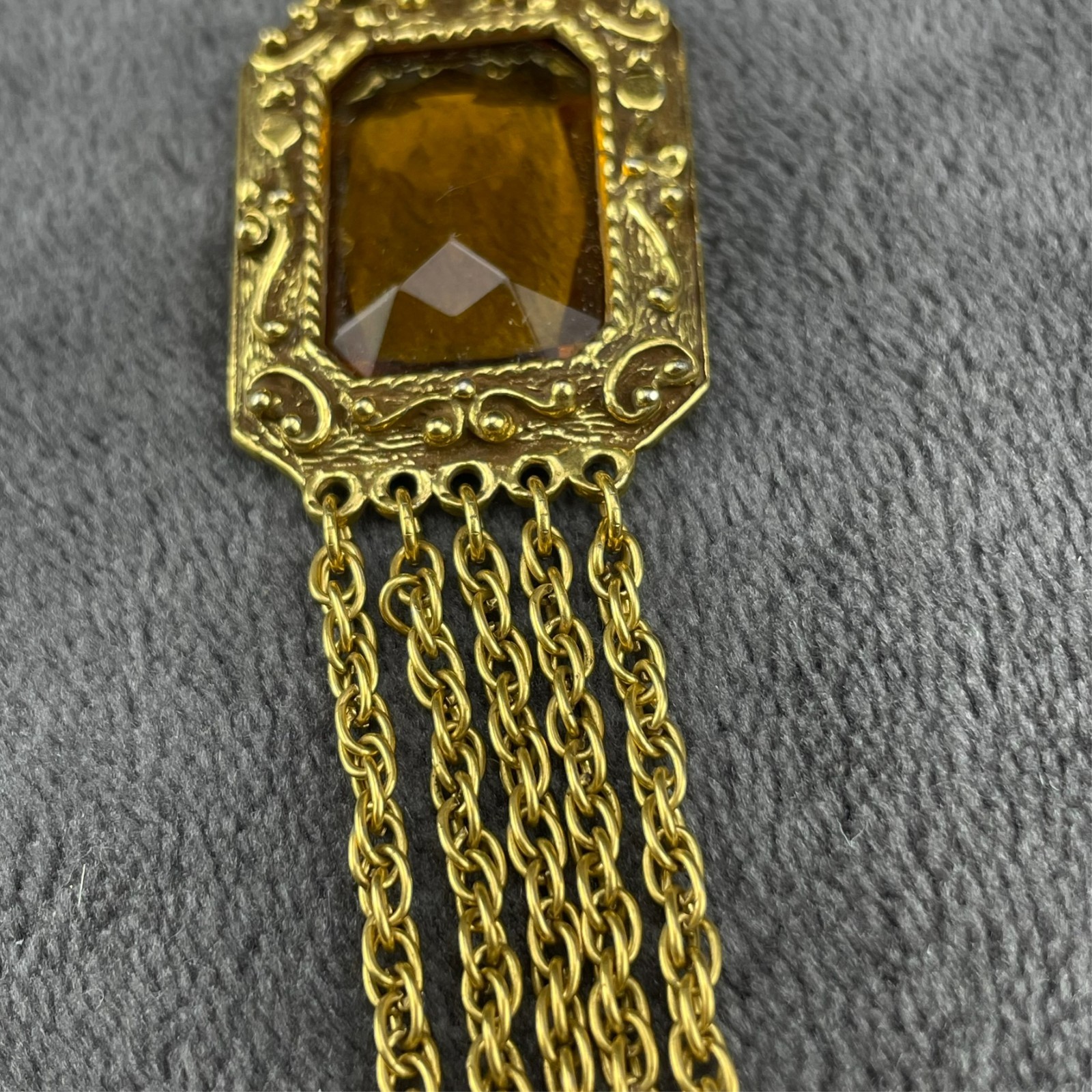 Vintage Goldette Brooch Dangle Tassle Gold Tone SEE PICTURES/DESCRIPTION