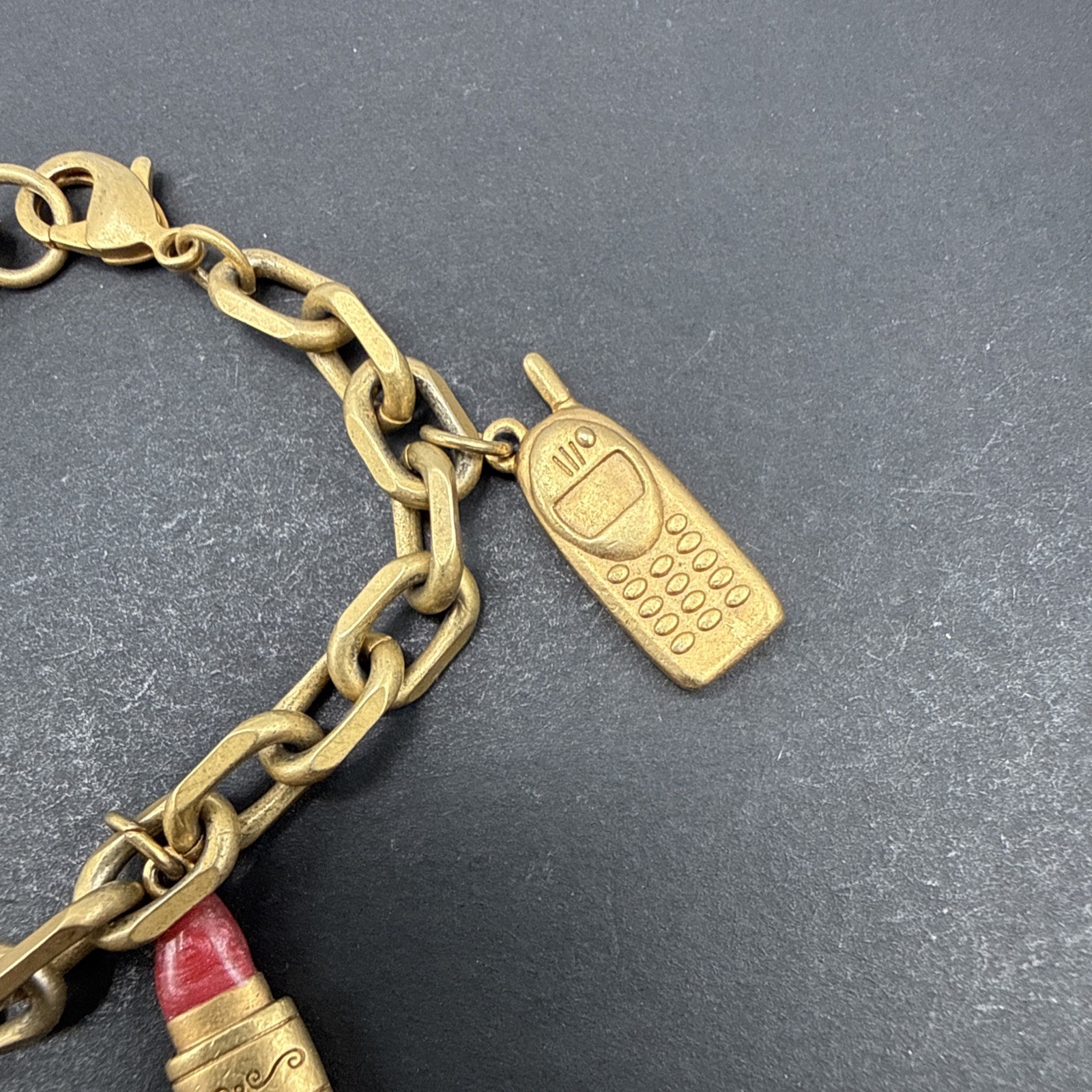Avon Signed Vintage Charm Bracelet Gold Tone 6.5” C31