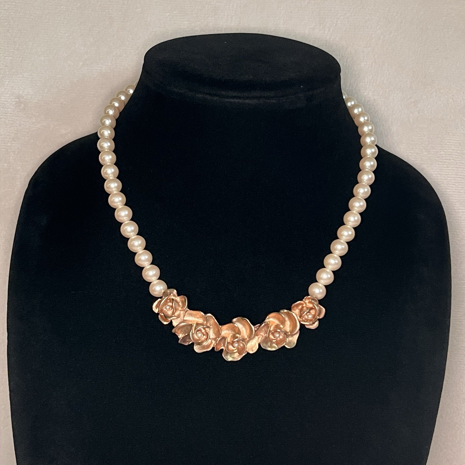 Vintage Richelieu Gold Tone Rose Faux Pearl Necklace