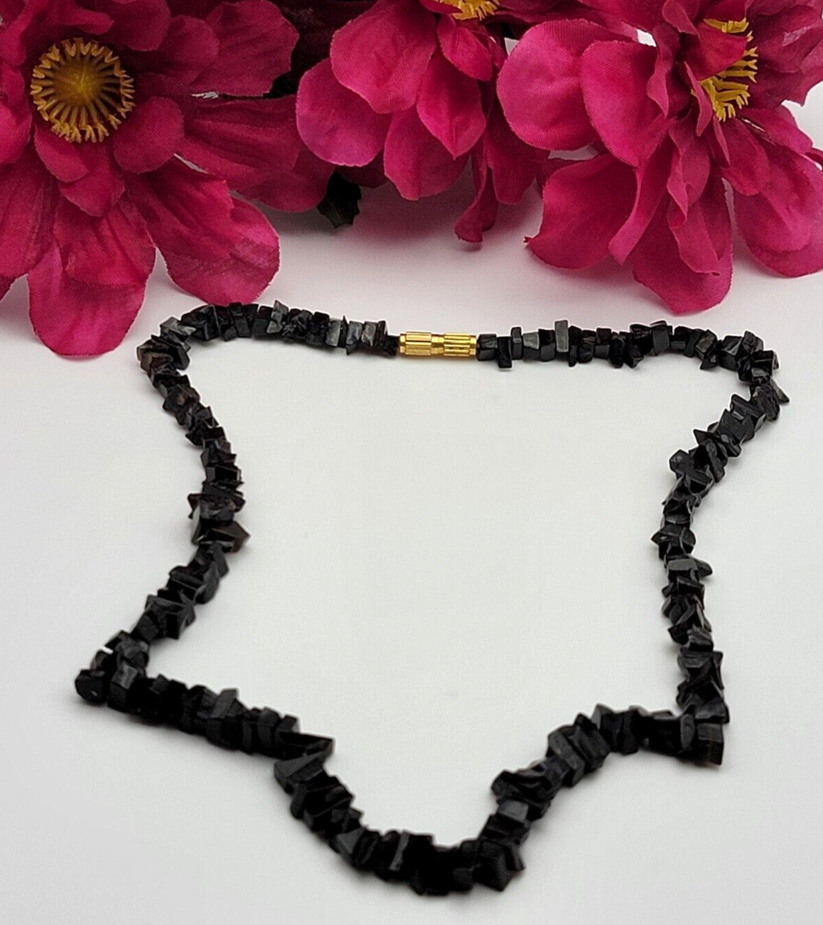 Vintage Black Onyx Chip Beaded Necklace 17 Inch Polished Lustrous Unisex Adults