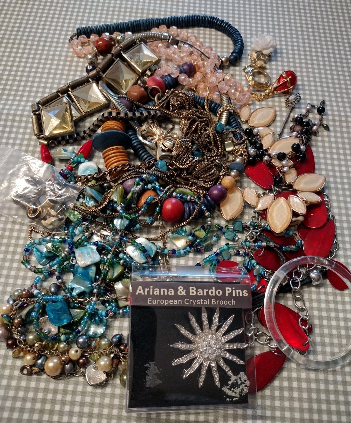 Vintage To Now Tangled Costume Jewelry Lot Mixed Gold Silver Tone Unsearched 2LB
