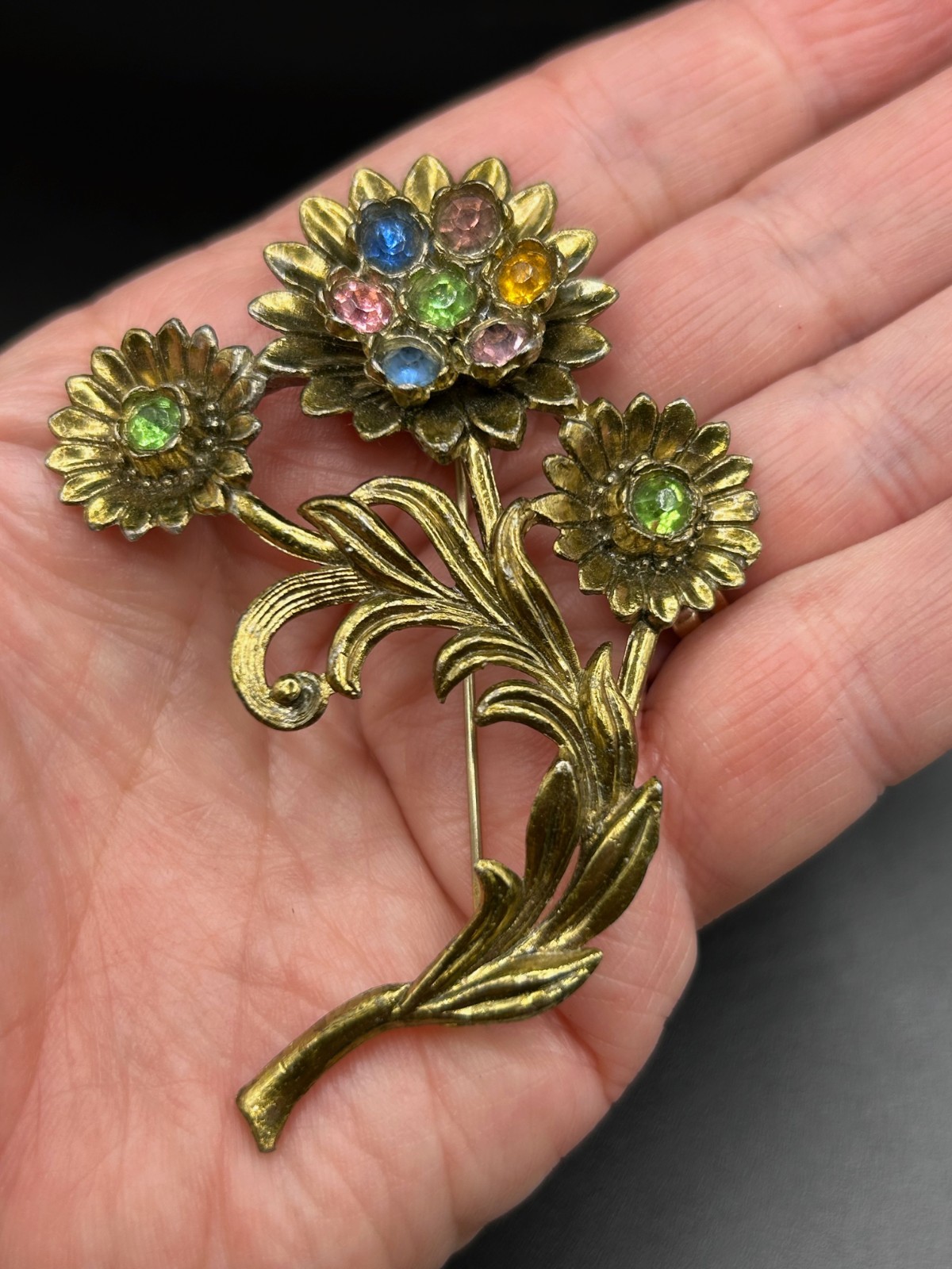 ANTIQUE LITTLE NEMO POT METAL BROOCH 1930’S MULTIPLE RHINESTONE FLOWER BOUQUET