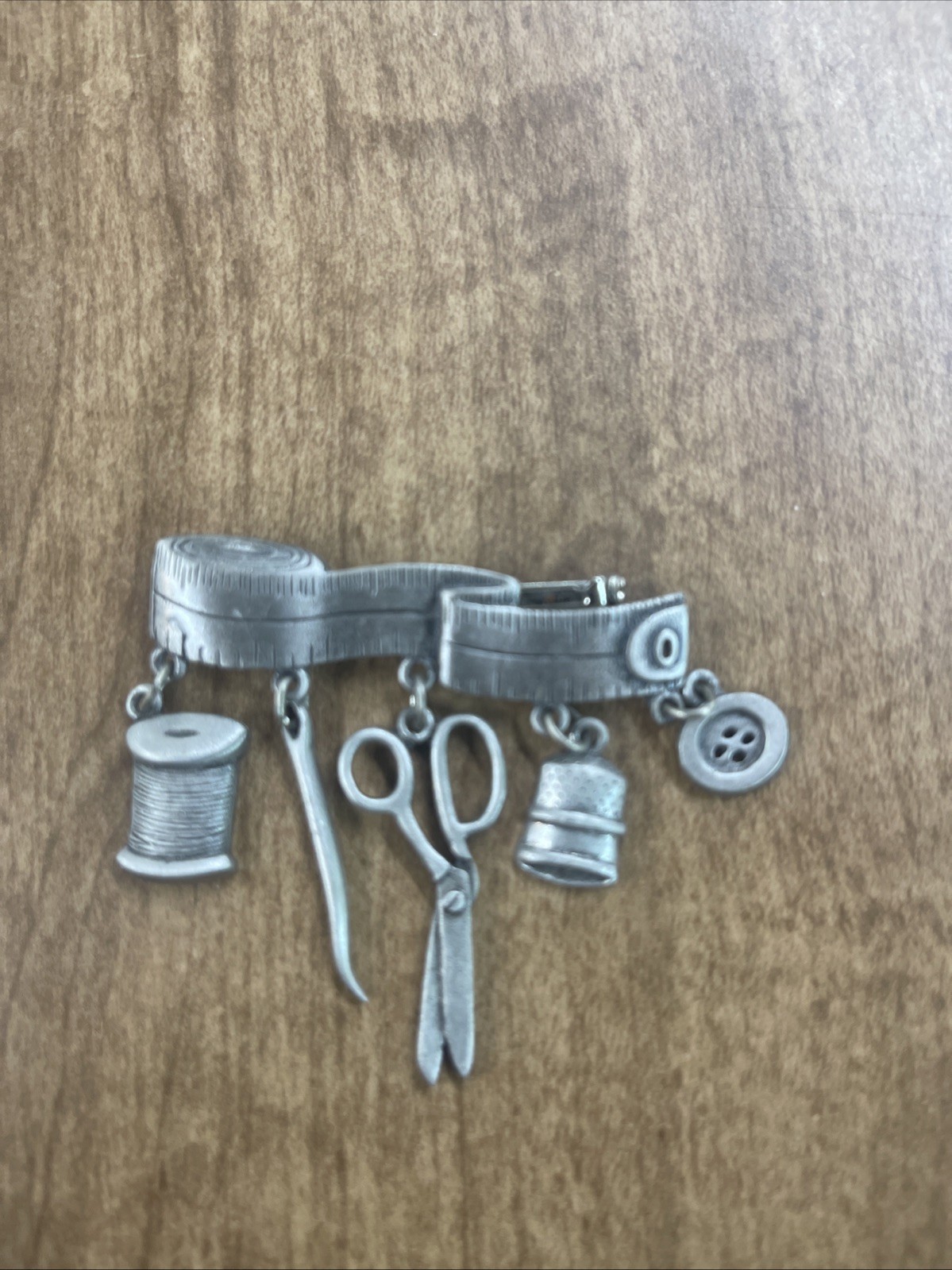 Signed JJ Jonette Jewelry Sewing Brooch Novelty Seamstress Charms 2.25″
