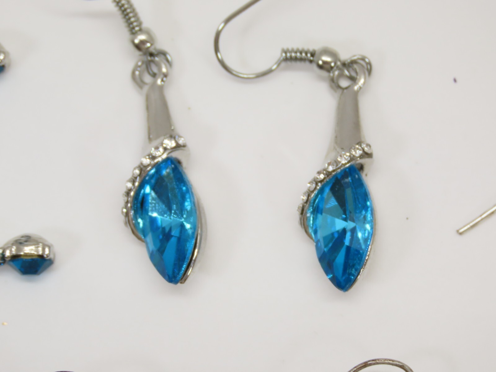VTG Dangle Earrings Lot Pierced 1 Clip Silver Tone Blue Clear Rhinestones D2115