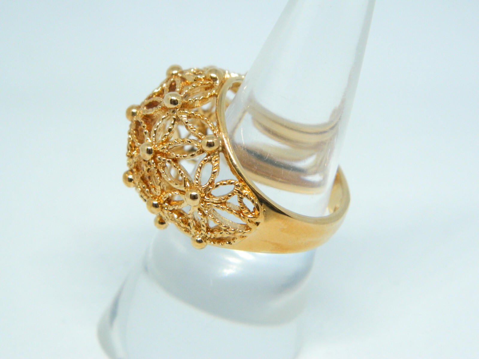 1979 Avon SPUN BLOSSOMS Filigree Ring Gold Tone Sizes 6.25 up to 7 No Box NOS