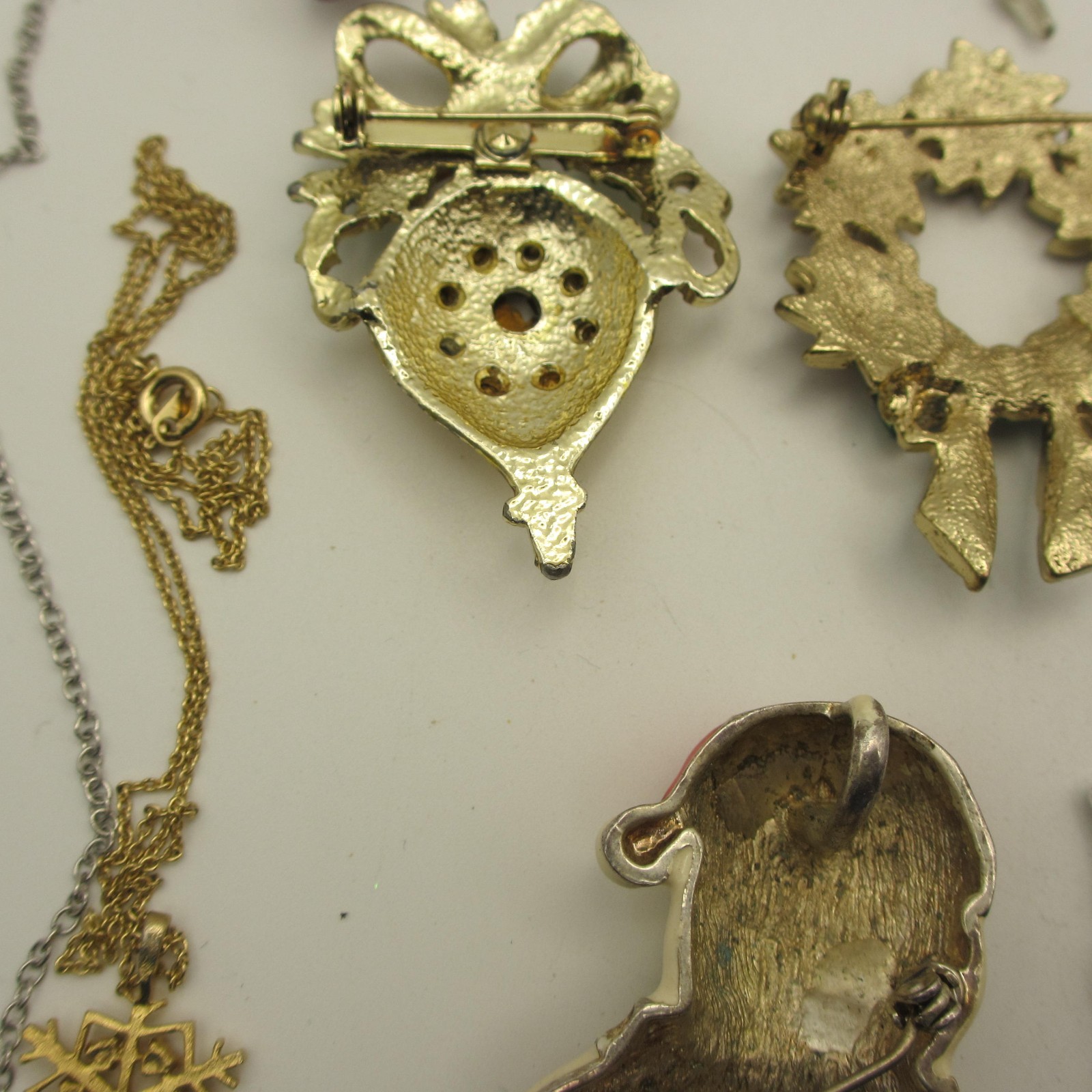 Vintage Christmas Jewelry Lot Angel Snowman Tree Wreath Ornament Star