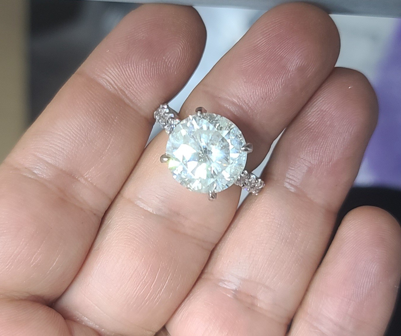 Vintage Platinum Engagement Ring 9.65CT. Natural Diamond Round Shape AGI Cert