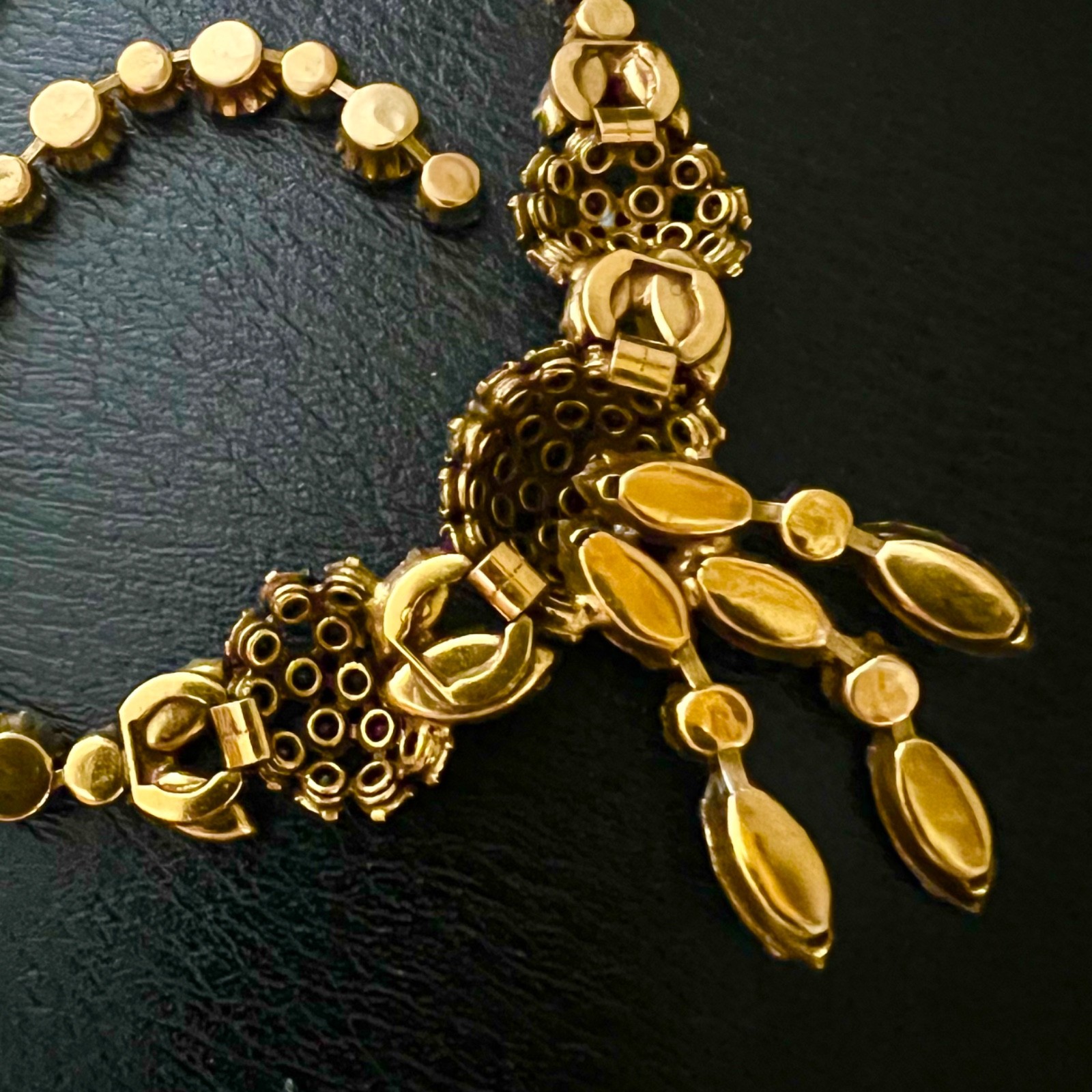 Vintage Kramer Tiered Topaz Honey Amber Rhinestone Necklace & Earrings Demi Set