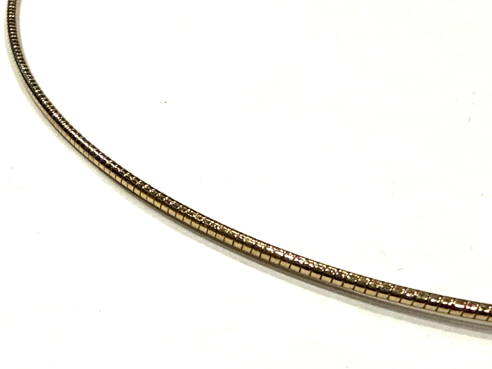 LIZ & CO. OMEGA SNAKE CHAIN CHOKER GOLD SLIDE SWIRL PENDANT Necklace 1980S EUC