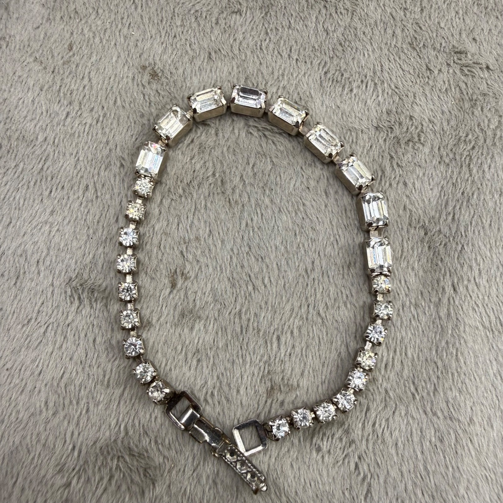 Vintage Rhinestone Bracelet Full Sparkle Silver Tone 6.5”