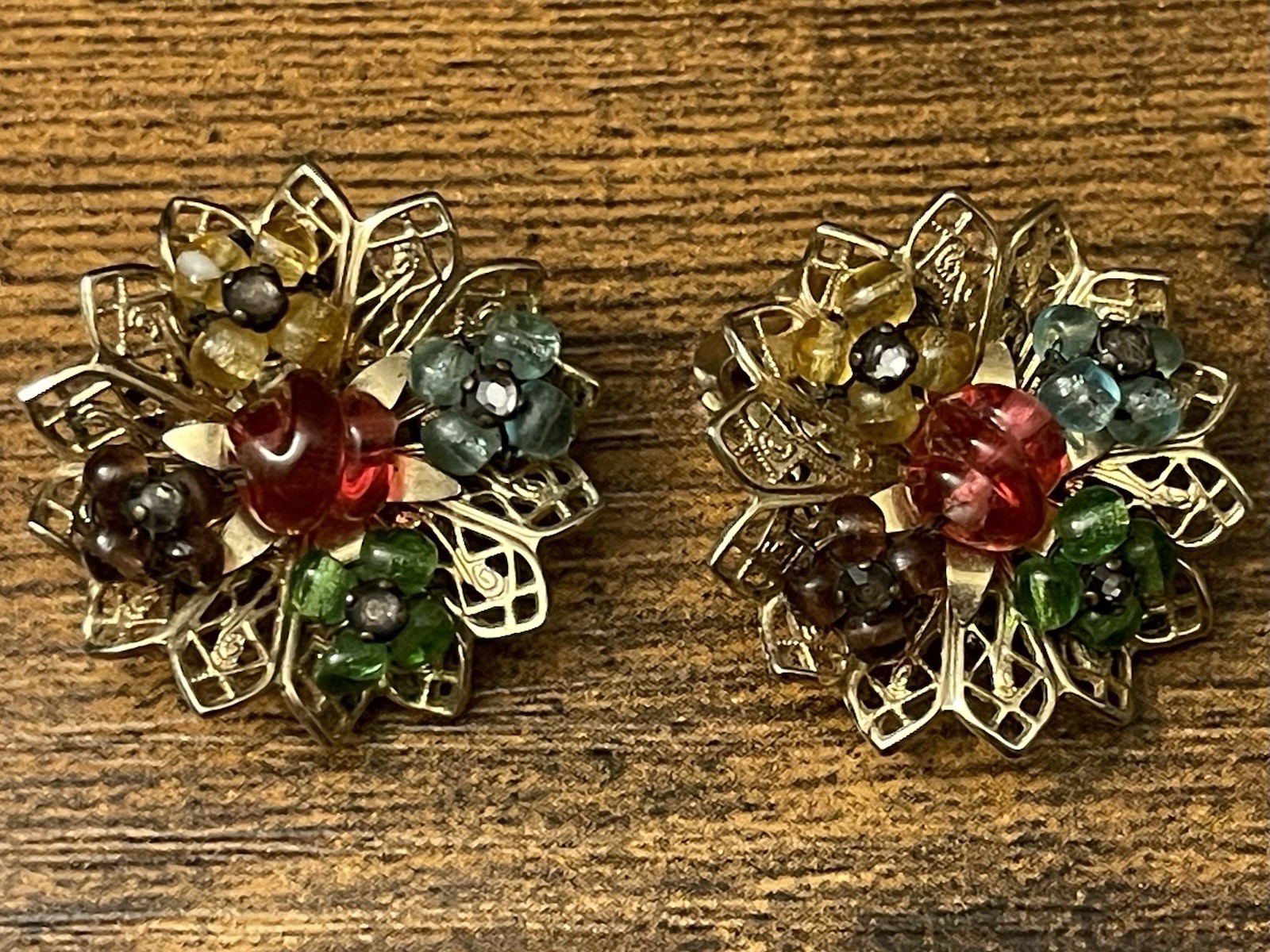 SIGNED REINAD Fruit Salad Clip Earrings Vintage 1940s 50s Multicolor Glass Gold