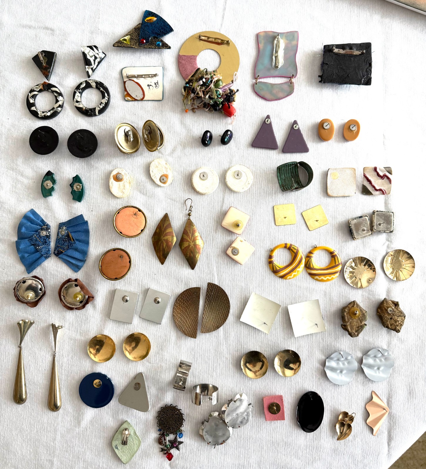 25 Vintage enamel retro earrings collection clip pierced 1980’s mod jewelry lot