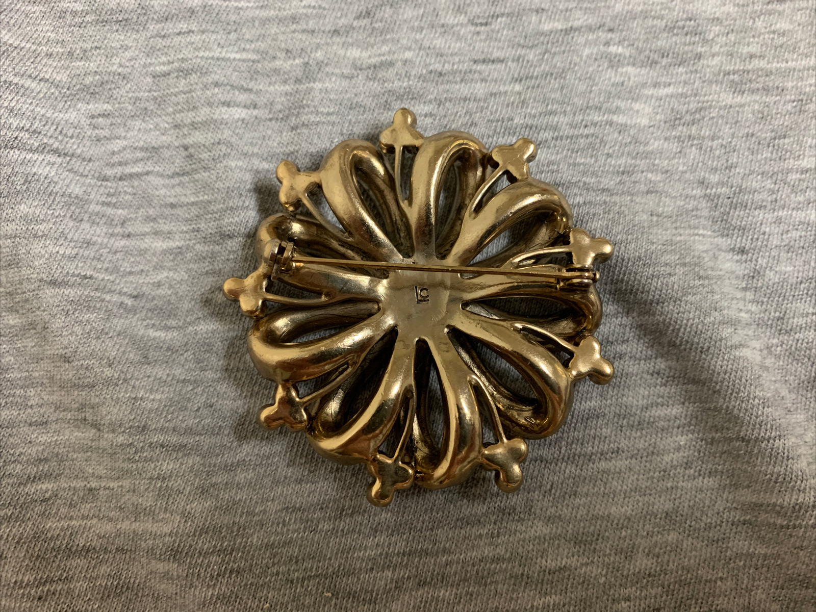 Vintage Liz Claiborne Goldtone Metal & Amber Rhinestone Bow Brooch Pin