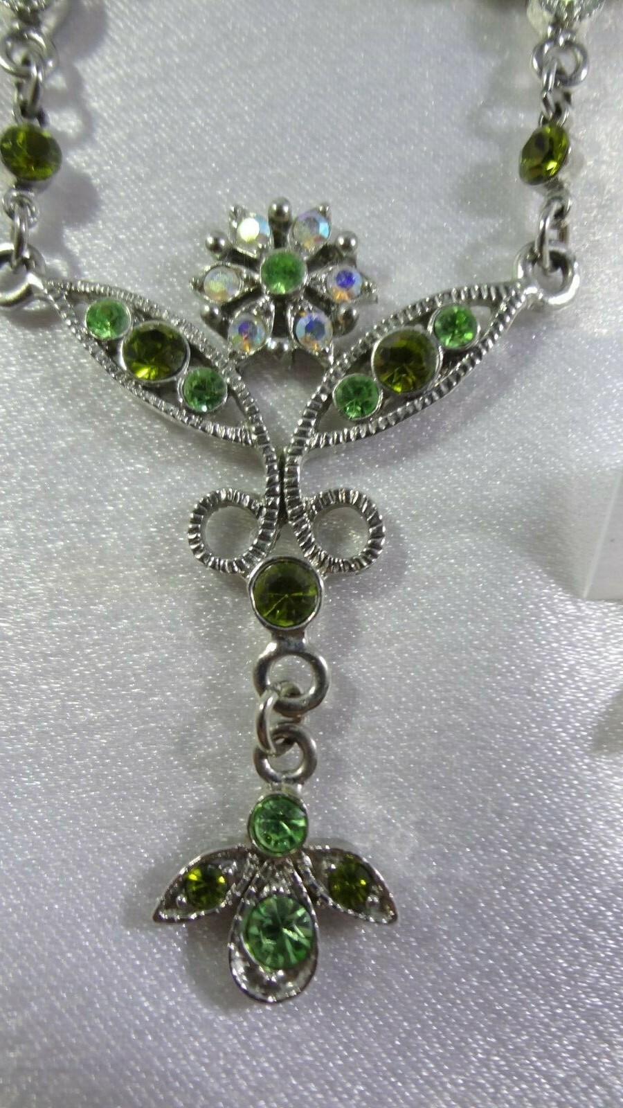 RARE SET! Premier Designs Sparkly Green Rhinestone Angels Necklace & Earrings!