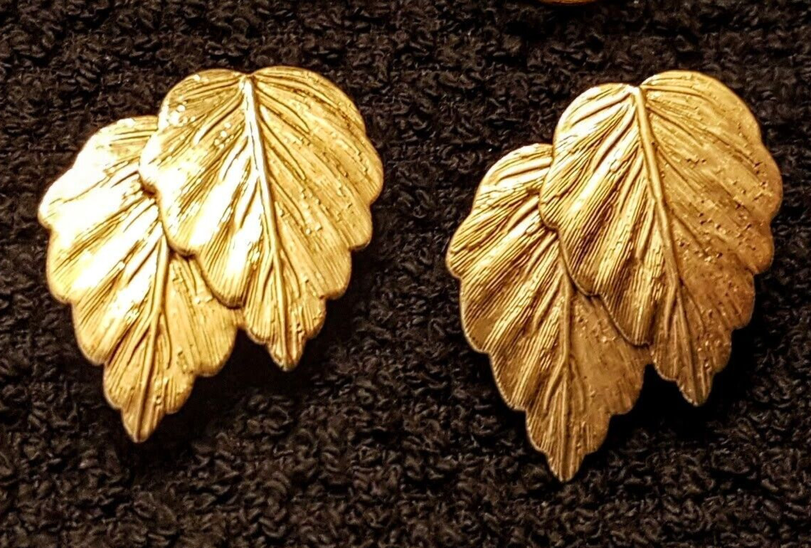 Fall Leaves Pierced Earrings VTG Nickel Free Gold Plate stud posts 1.25″