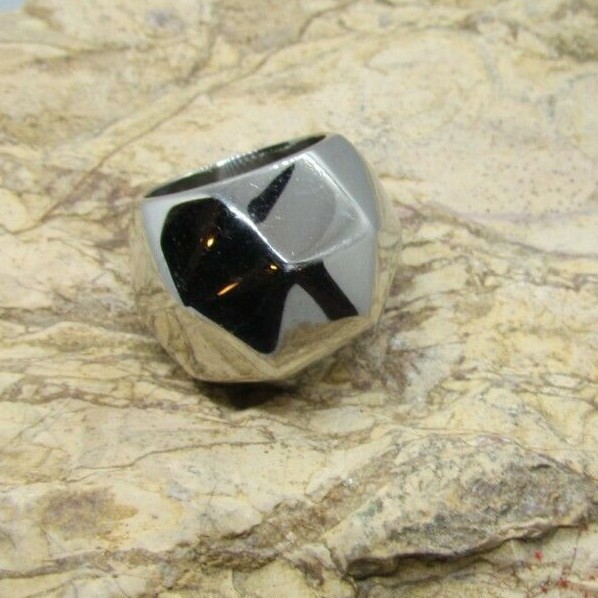 Ladies stainless steel ring no stone Silver Tone FAUCTED Chunky Thick RARE SZ 5