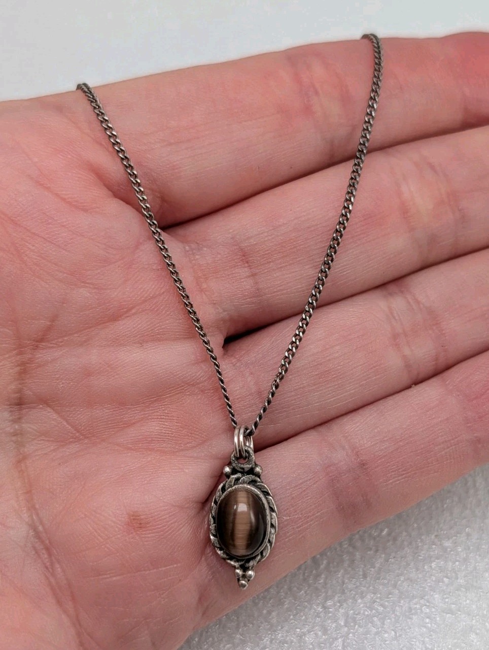 Dainty Vintage Sterling Silver 925 Tiger’s Eye Pendant Necklace