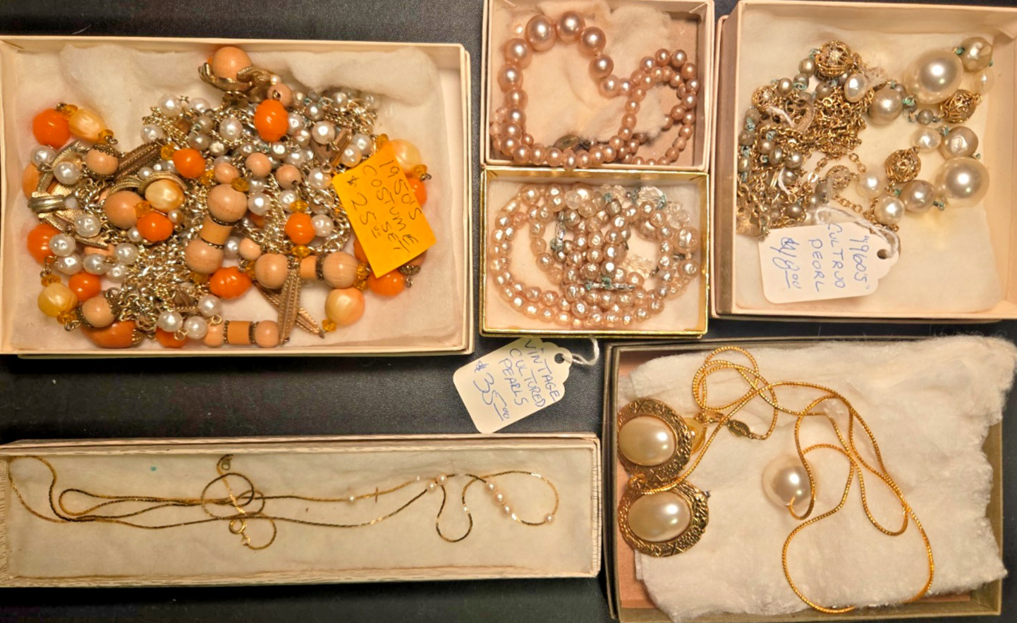 17 Piece Vintage Costume Jewelry Lot – Estate Storage Unit Find – Mixed Jewelry