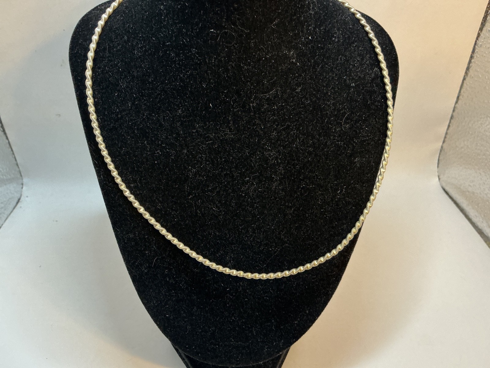 Vintage Sterling Silver Twist Neck Wire Necklace Choker Torque 14” to 16”