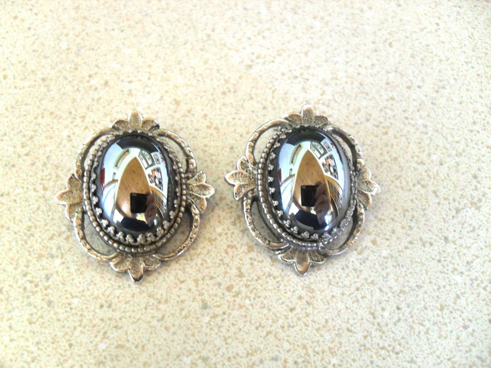 Vintage Whiting & Davis Co. Silver Tone Hematite Oval Clip On Earrings Classic