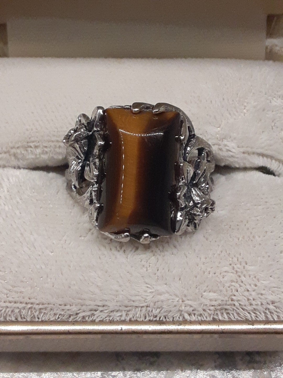 1980’s Tiger’s Eye Silvertone Lily Flower Ring Size 9.5
