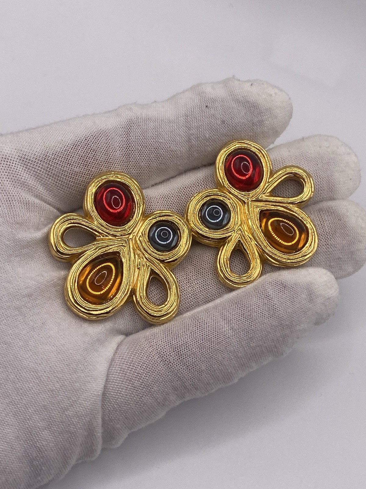 Givenchy Vintage Gripoix Clip Earrings Gold Tone