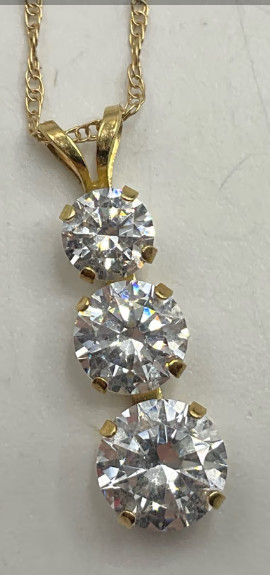 VINTAGE 14k Gold CHAIN necklace w CZ PENDANT in 14 k, marked 14k JCM, 1.61 grams