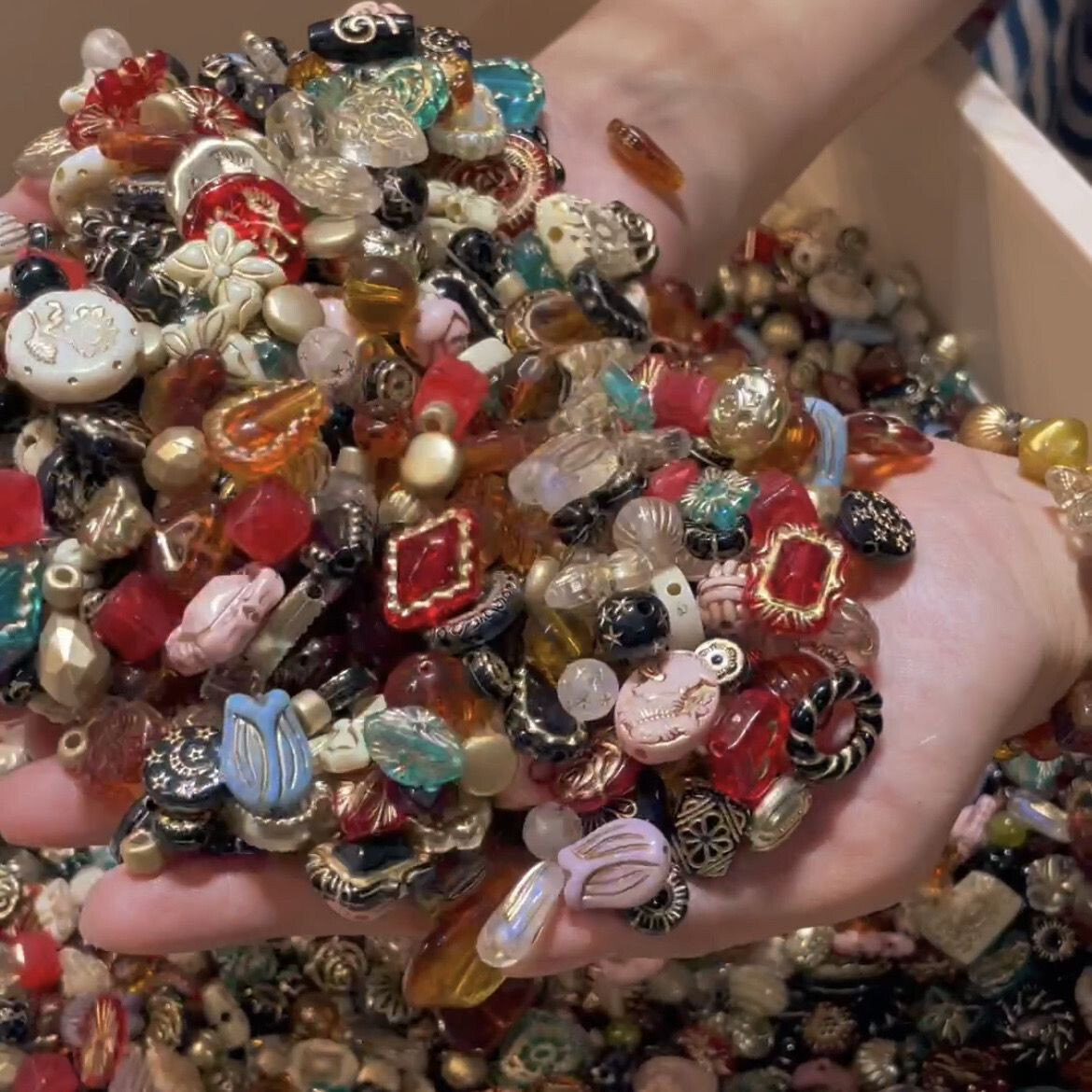 Vintage Now Bulk Jewelry bead Lot 130Pc ALL Brand New Untested 200+Mix and Match