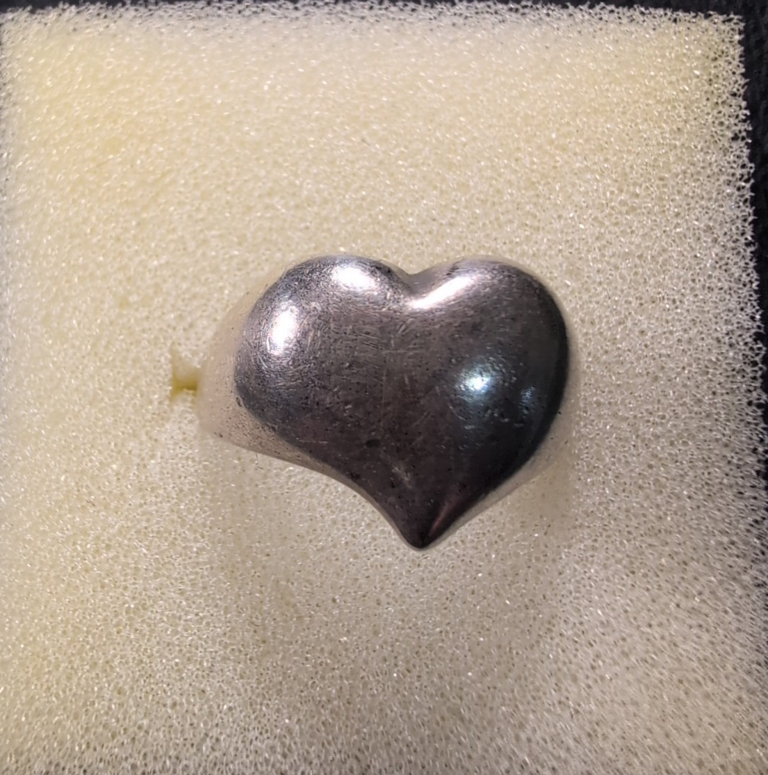 Sterling Solid Heart Ring – Silver – Valentine – Love – Vintage – Sz 6 no stone