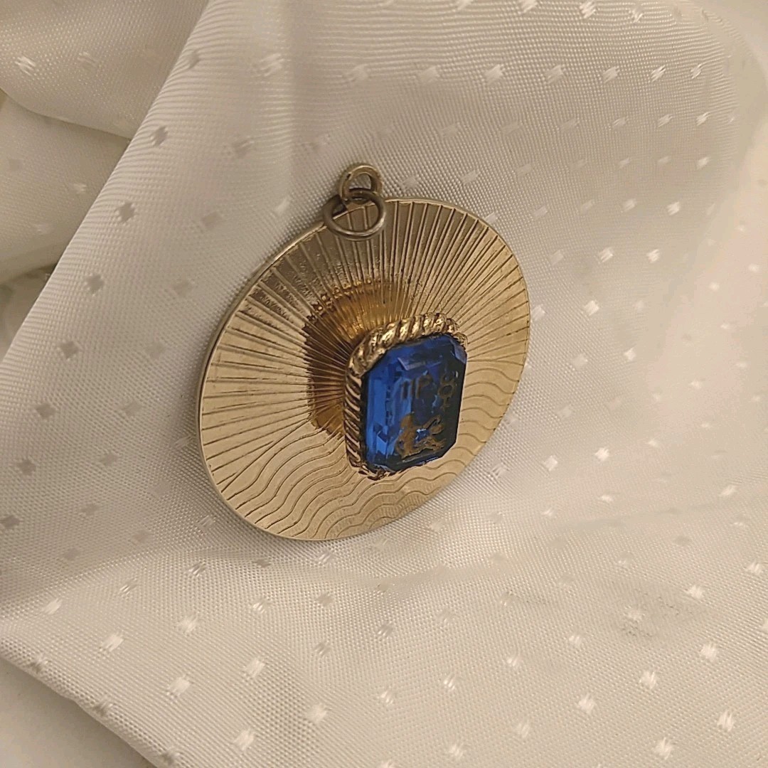 Virgo Zodiac Blue Glass Gold Tone Sunburst Pendant Etched Astrological Signs VTG