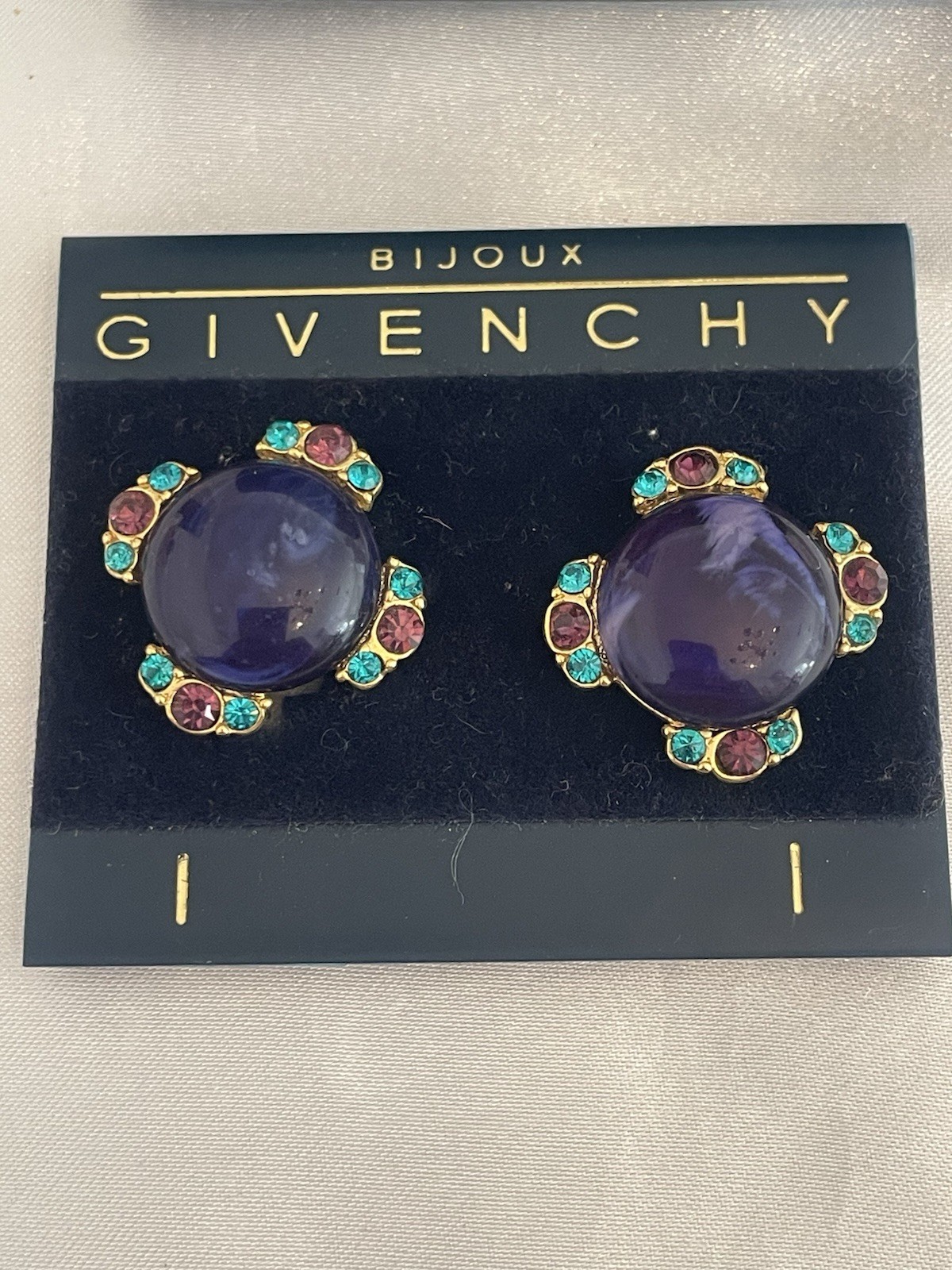 Bijoux Givenchy Clip EARRINGS DEEP PURPLE CABOCHON Green Purple Rhinestone *Read