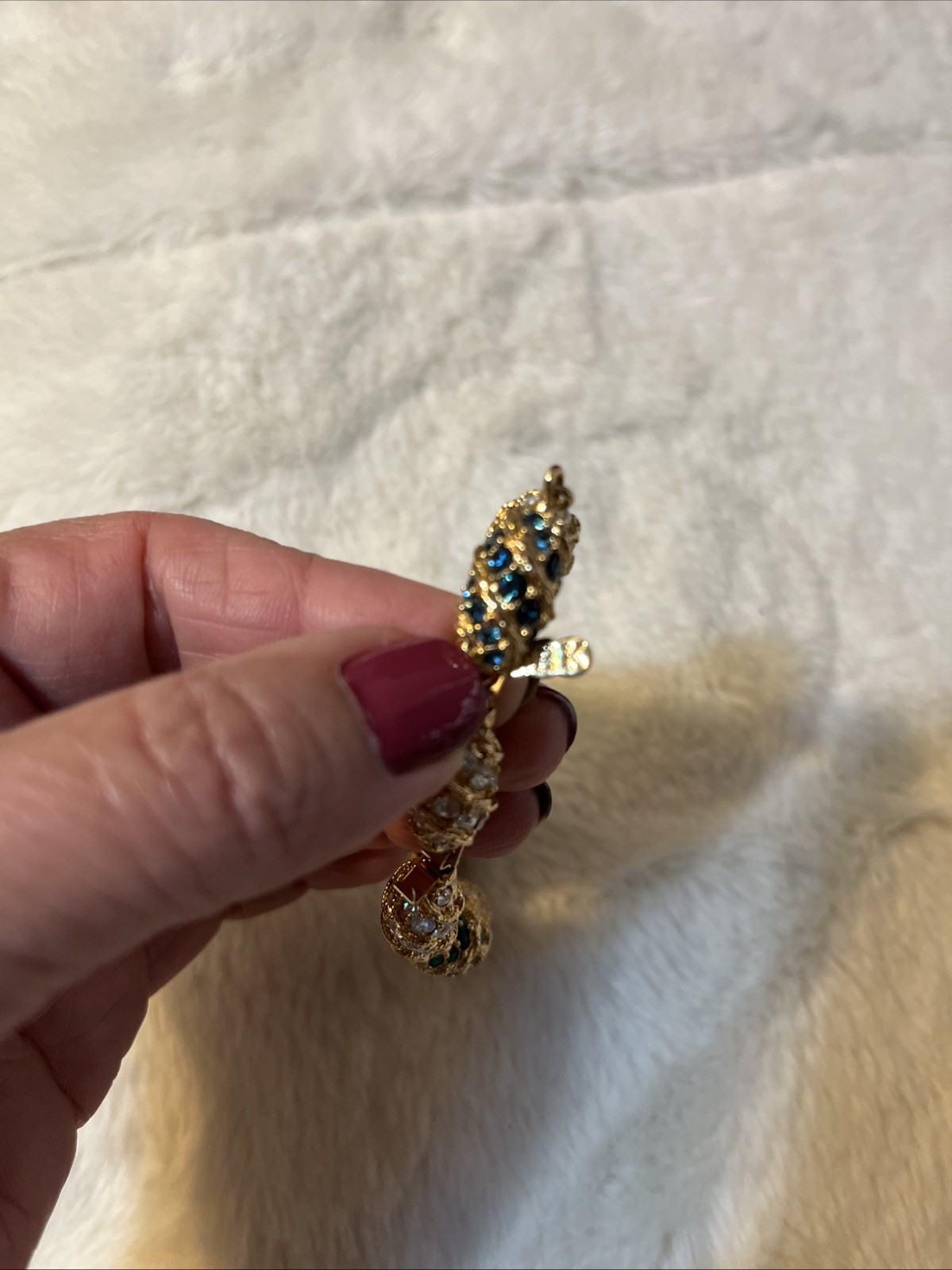 Camrose Kross Reproduction Jacqueline Bouvier Kennedy Gold Tone Bracelet Sparkle