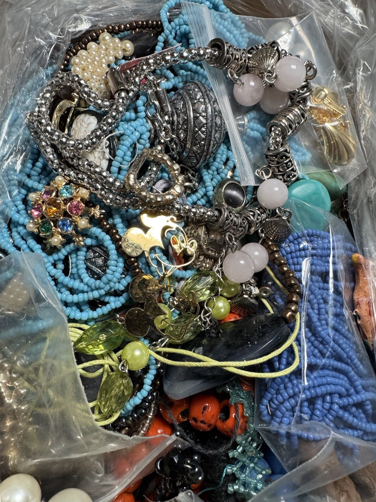 ~19 Lbs Lot ALL CRAFT Repair UNTESTED Junk Jewelry Pieces Parts Beads Earrings