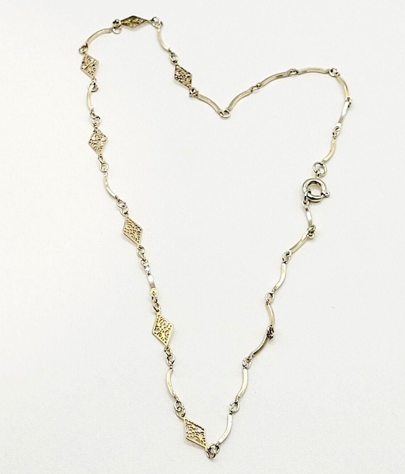 Filigree Marquise Shape Station Necklace Gold Tone Vintage Chain Choker 15.5 In