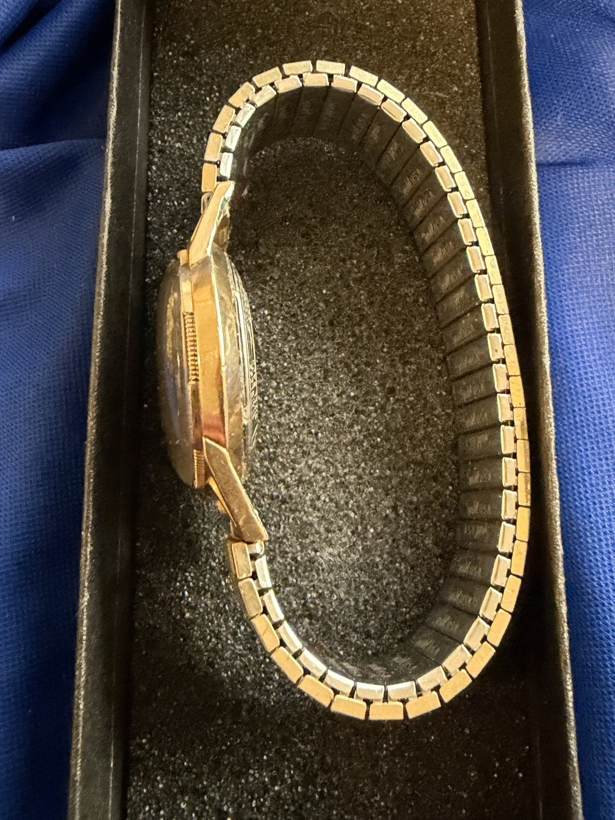 Men’s Bulova 10K Rolled Gold Bezel Watch 1950’s 10K Rolled Gold Watch Band Runs
